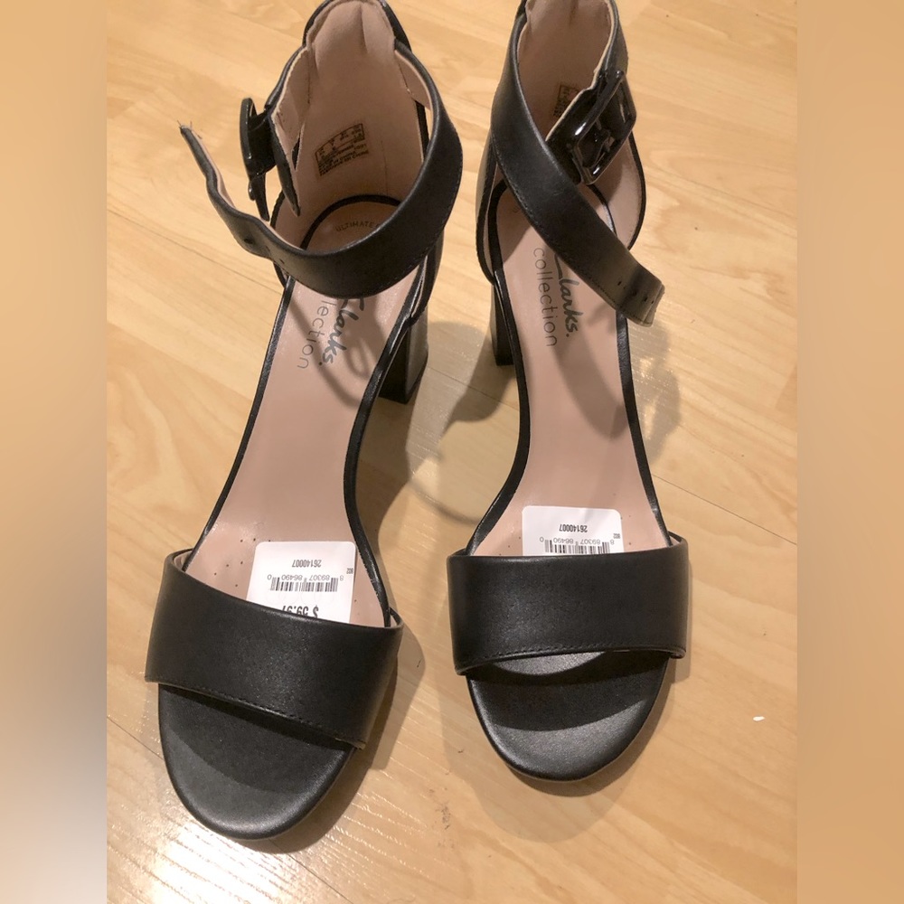 New Brand CLARKS COLLECTION